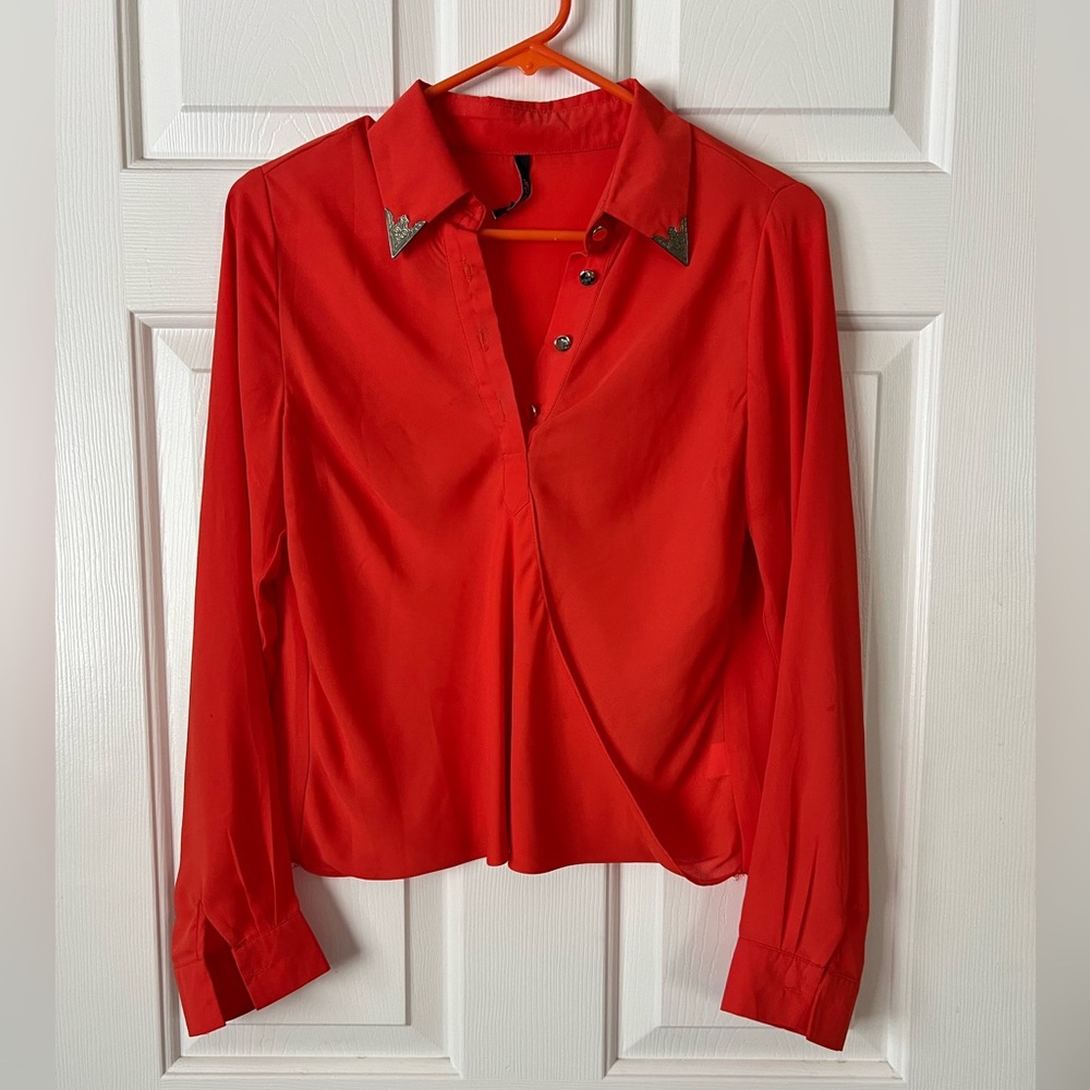 Delusive size small orange long sleeve collared top with metal details